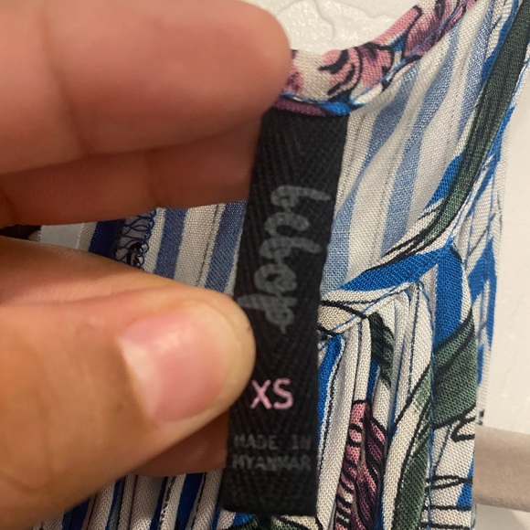 Bebop Printed Sleeveless Halter Romper Size XS - Picture 4 of 4